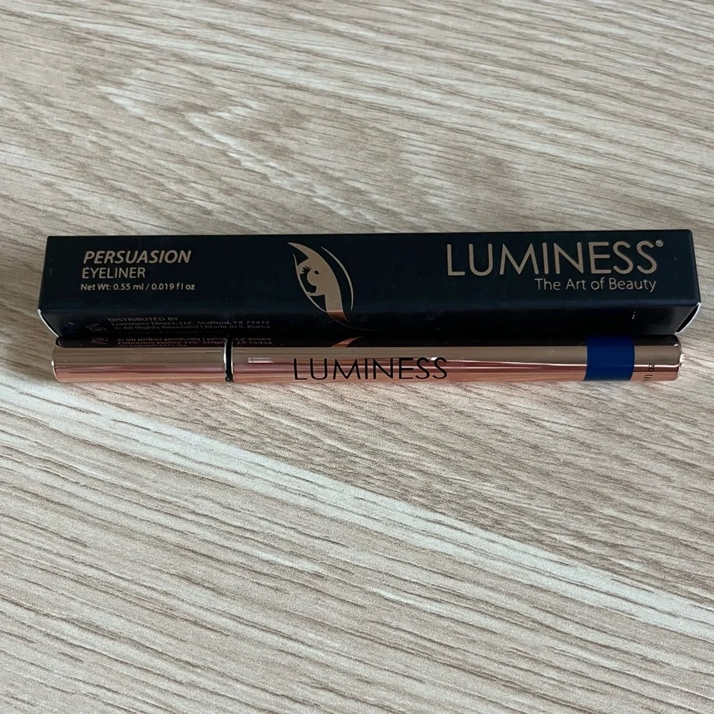 Luminess Persuasion Charcoal Liquid Eyeliner